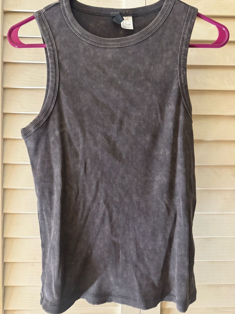 H&M Charcoal Ribbed Tank Top - Dark Gray Sleeveless - Picture 2 of 3